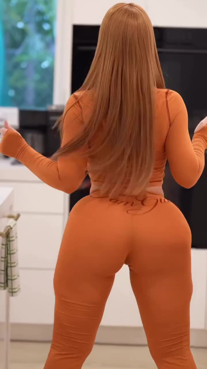🍑 That Booty Move Like Jelly 🔥💯