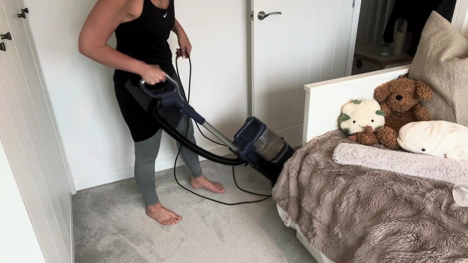 HOUSE-CLEAN-WITH-ME-my ex wife (4)