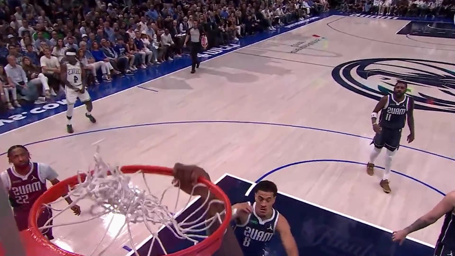 Jaylen Browns INSANE Dunk Goes Viral! Celtics Fans Are Going Crazy π±