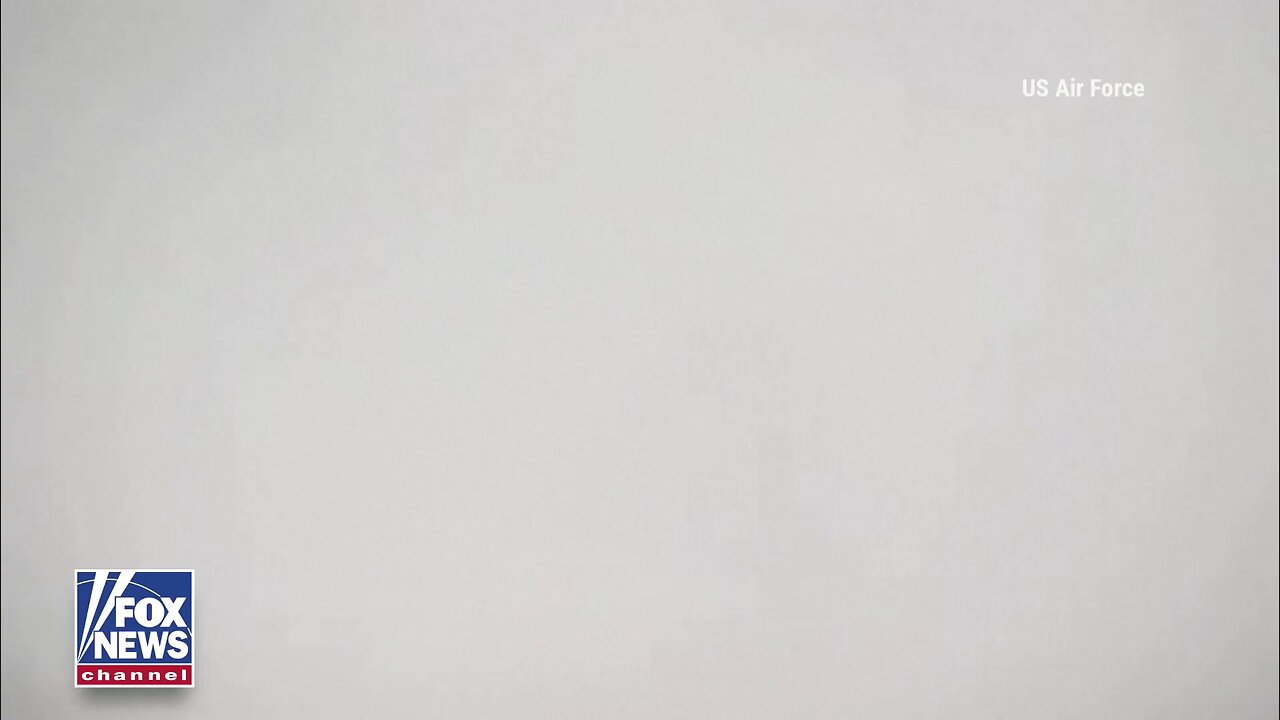 Hurricane Hunters Plunge into Cat 5 Fury: Jaw-Dropping Cockpit Footage of Melissas Eyewall! 🌪️✈️