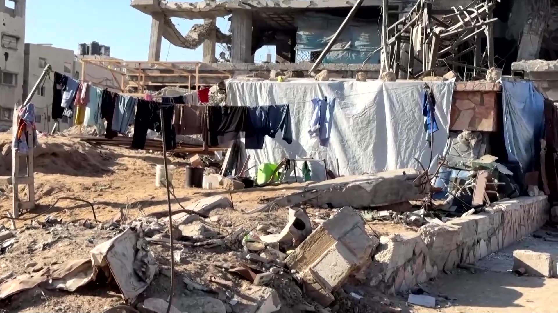 Palestinians struggle as they have no food, no housing in Gaza City