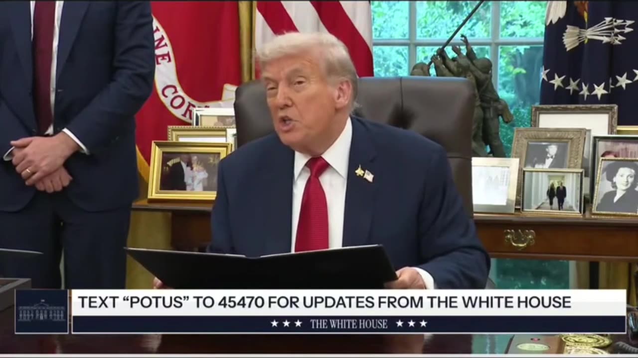 Trump Signs Executive Order Allowing Tiktok Deal To Proceed