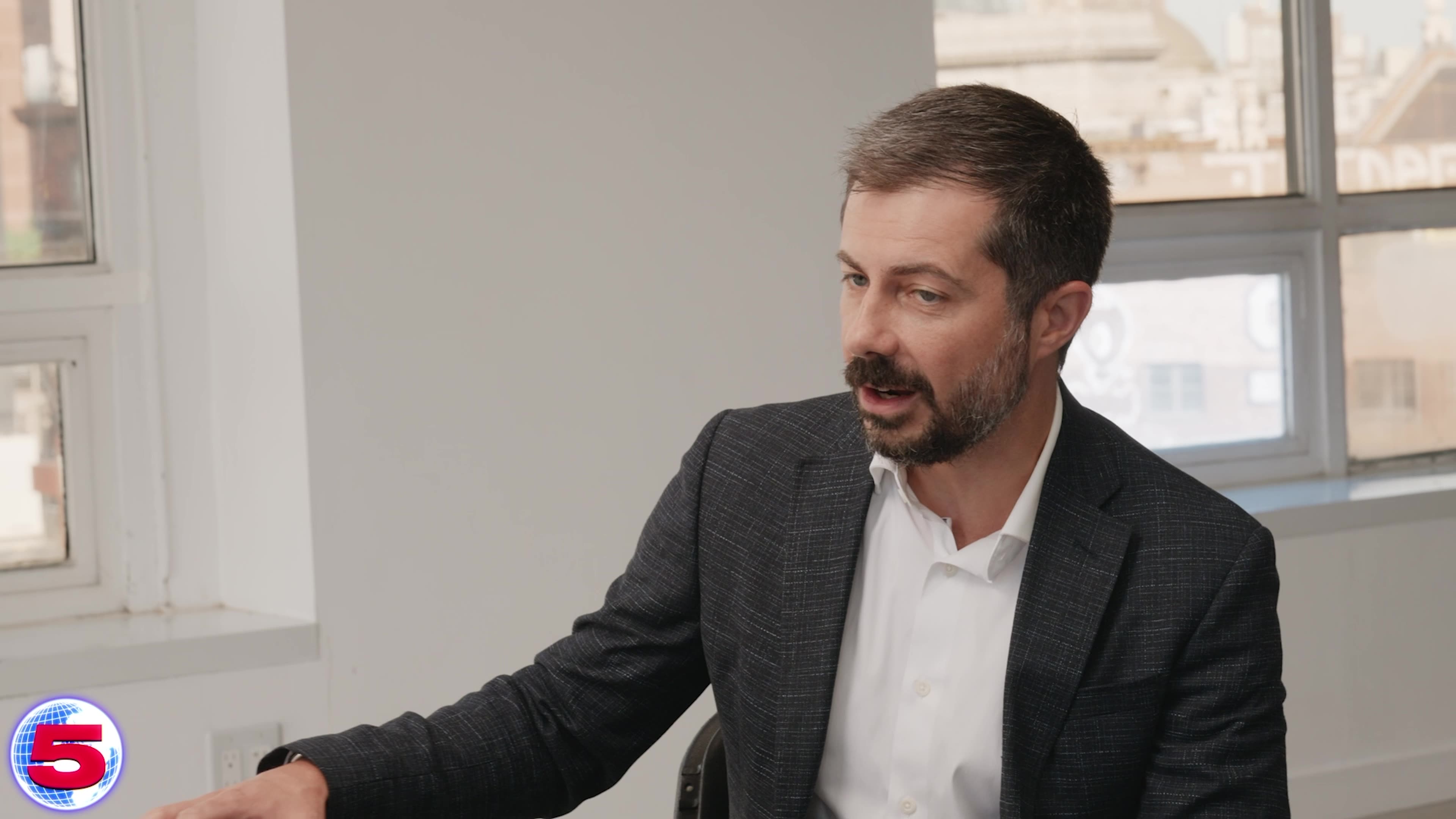 Pete Buttigieg Responds to Tucker Carlsons Fake Gay Claim