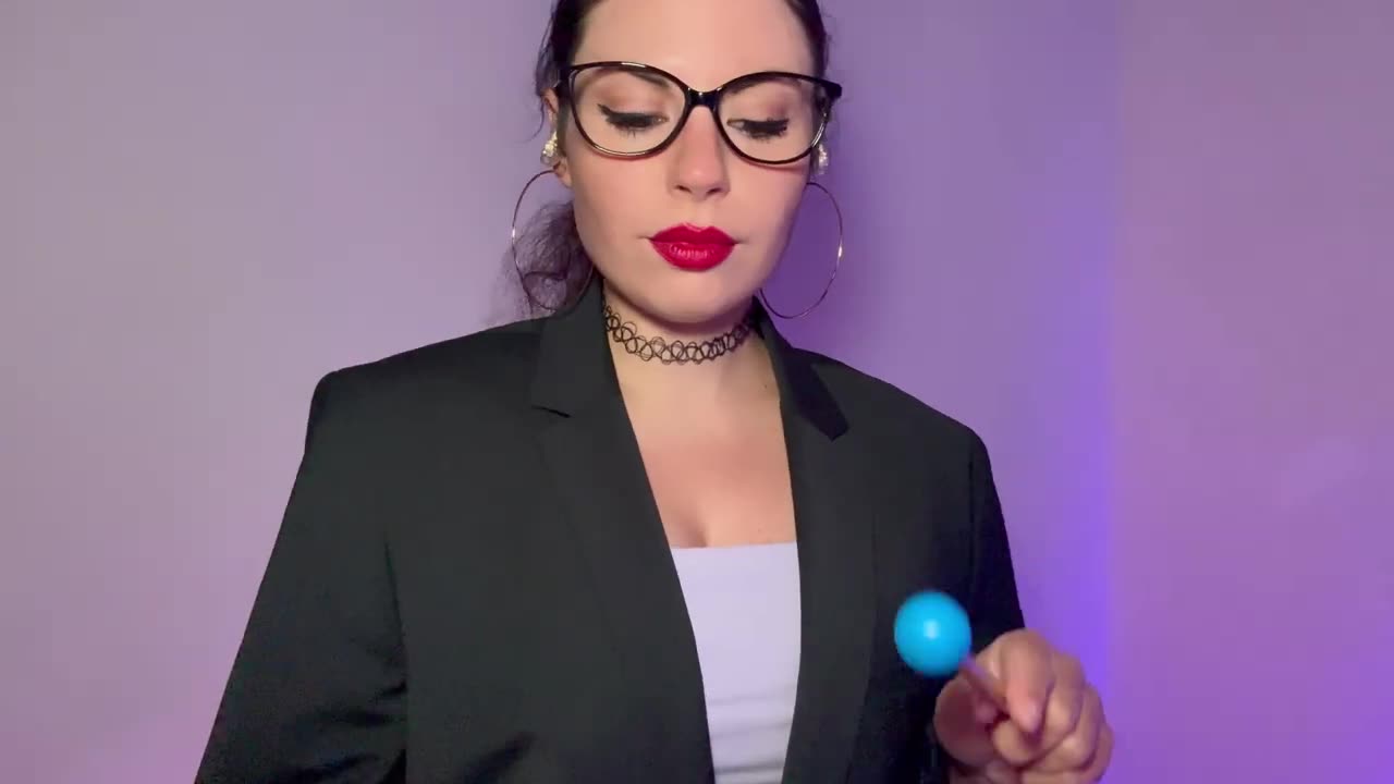 ASMR Anwalt Verteidigung Ihrer SCHRECKLICHEN Verbrechen (Schokoladen-Delikt) Roleplay Tapping