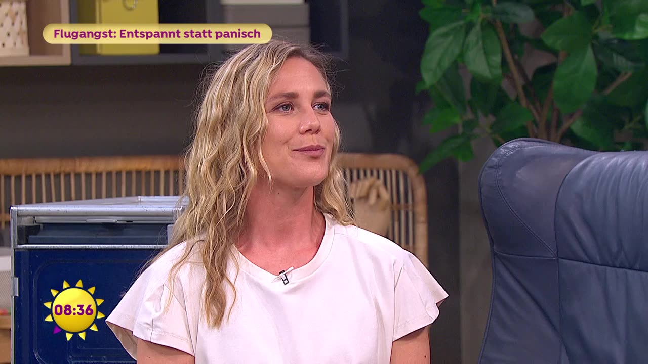 Alina Merkau_SAT.1 - Frühstücksfernsehen_ Flugangst Entspannt statt panisch