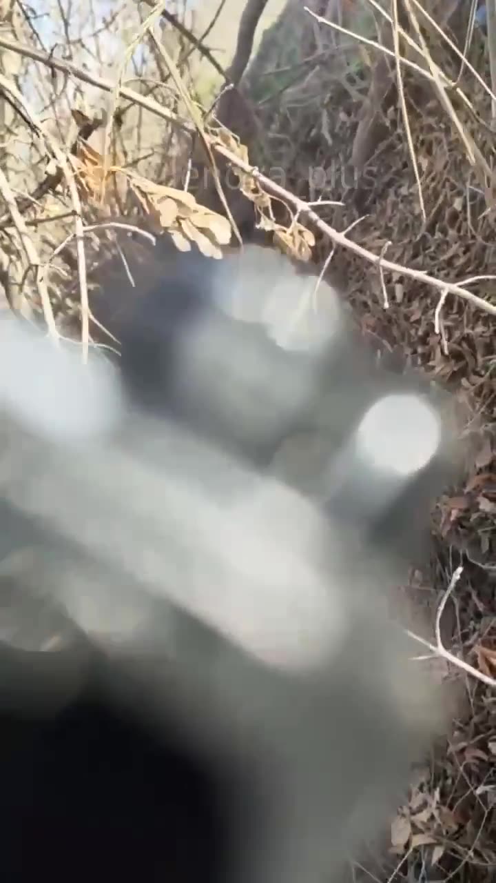 π₯ The Russians, who were racing in a bus with military aid for the soldiers, again attacked by
