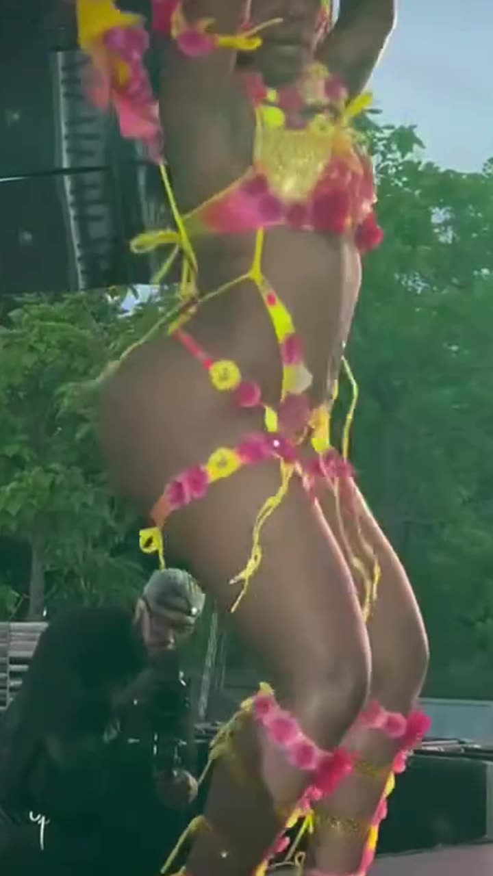 Carnival Twerk
