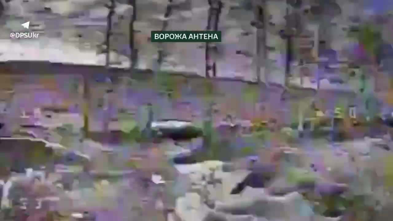 π₯Border guards of the Gart brigade struck enemy equipment, communication antennas,