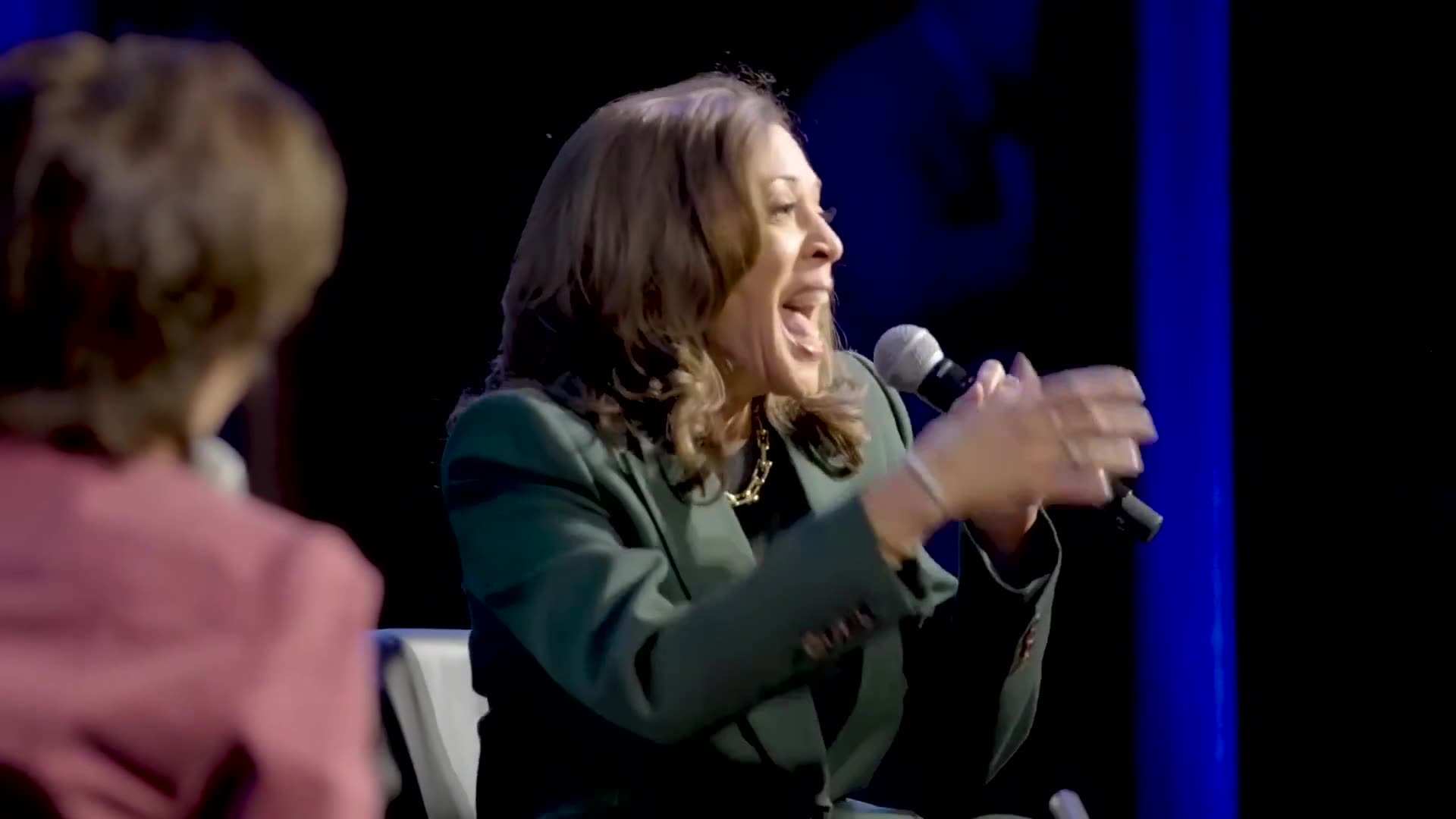 NEW: Kamala Harris starts bragging about how great she is before sug...