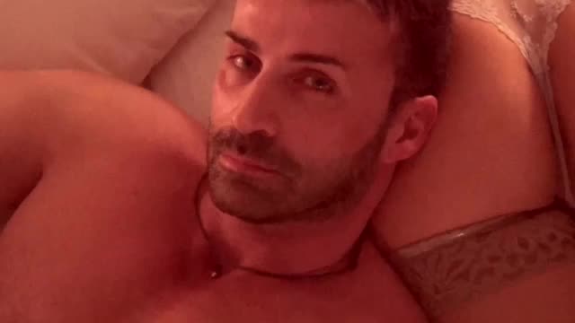 Ode al Culo – Poesia ermetica di Roy Gigolo