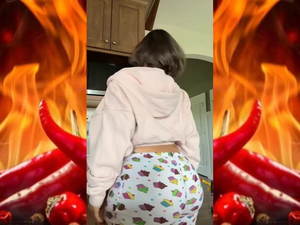 😍 PAWG 👀