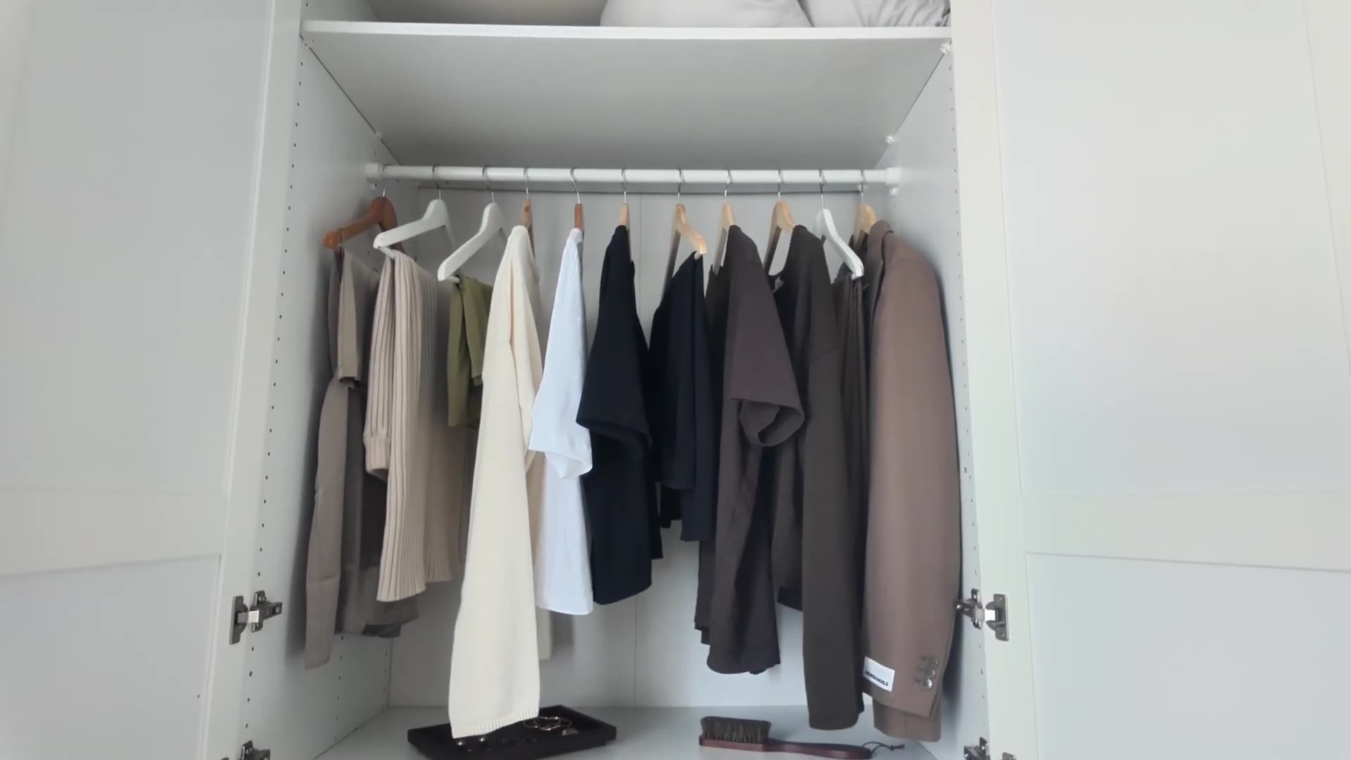 _Ich-stelle-meinen-Kleiderschrank-auf-