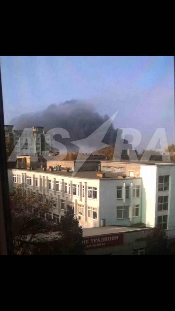 π₯ Local residents say the fire broke out near the former Taganrog Automobile Plant, a former Russian