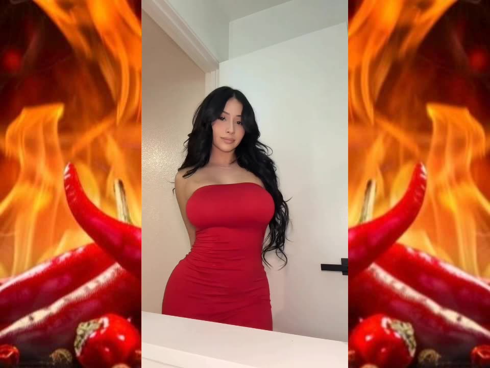 β€οΈ Sexcee In Red π