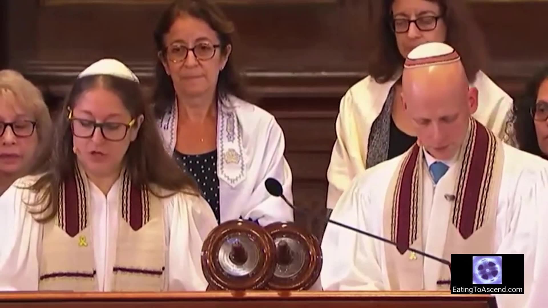 Jews explain human blood ritual sacrifices to the gods at 2025 NYC Rosh Hoshannah service