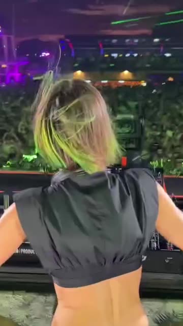 Elite Electronic Music Artist Viral Performance | KYZHUB Music Hub – MISS MONIQUE Mainstage DJ Sets & Electronic Production Trends