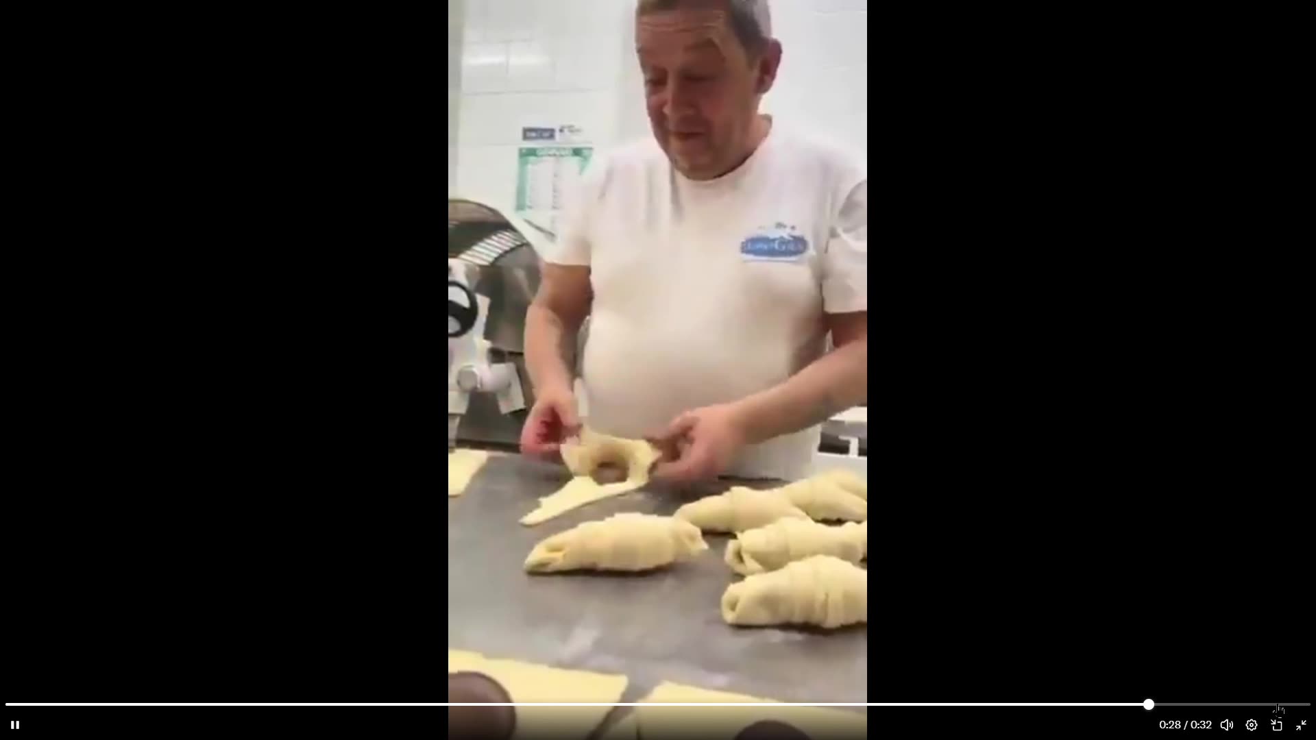 Quick Rumble Quick smile - if you love them. Folding croissants with chocolate filling.