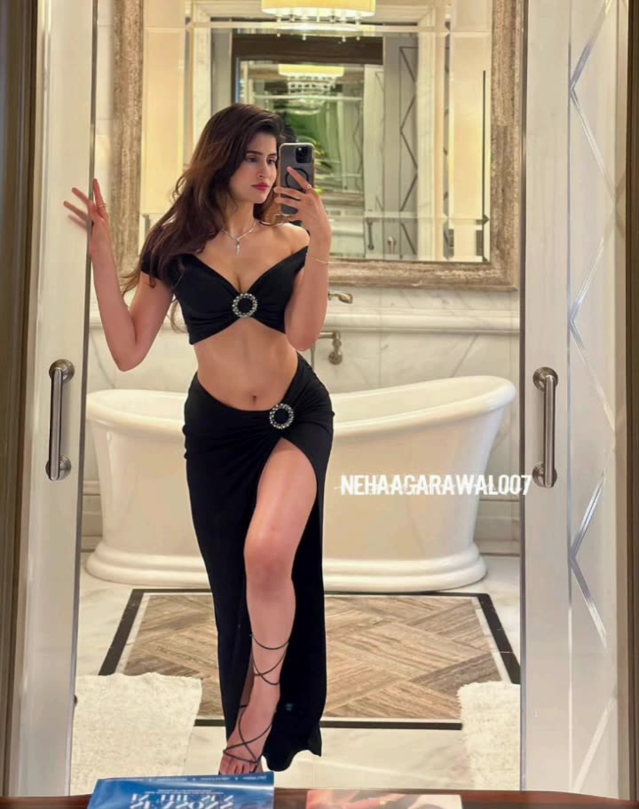 😘🔥Hot Indian stars 😍💦 Hot girl 💕😘 😘🔥Hot girl 💕😘Steamy hottie 😍💦 💦🥵Hot Bollywood actors