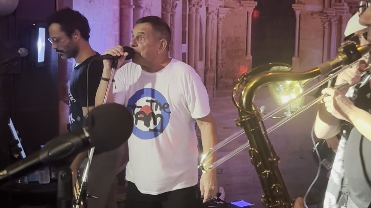 Dad & Lad Adventures | Mark Foggo โ Missionary of Ska LIVE in Pattaya ๐น๐ญ | Comedy Hall 2025
