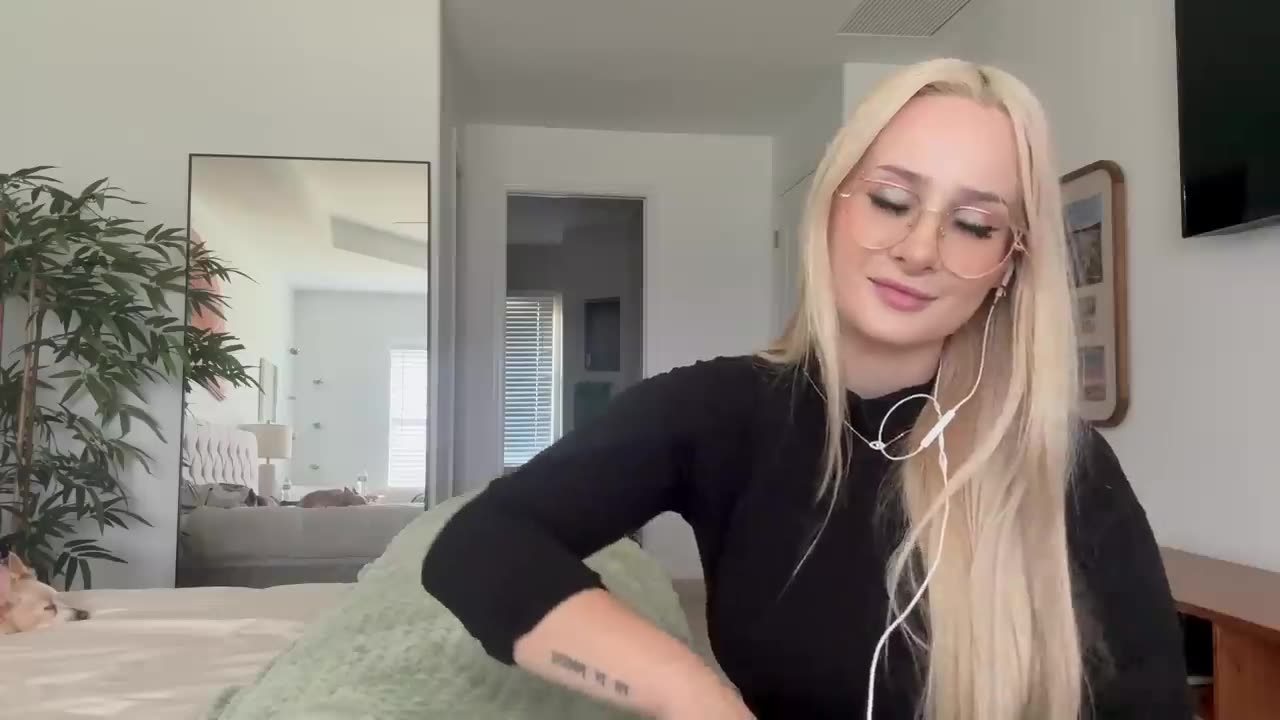 Massage from Airbnb Host - ASMR