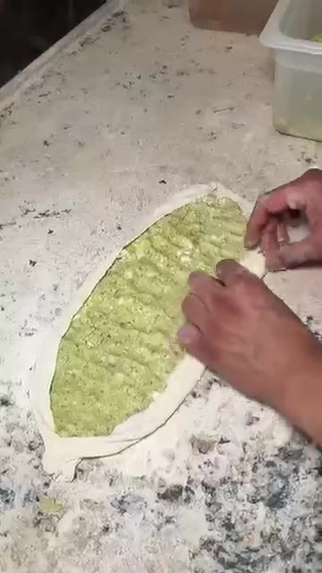 Elazığ Sweet Börek – A Sugary Turkish Pastry You Must Taste! 🥐🍯