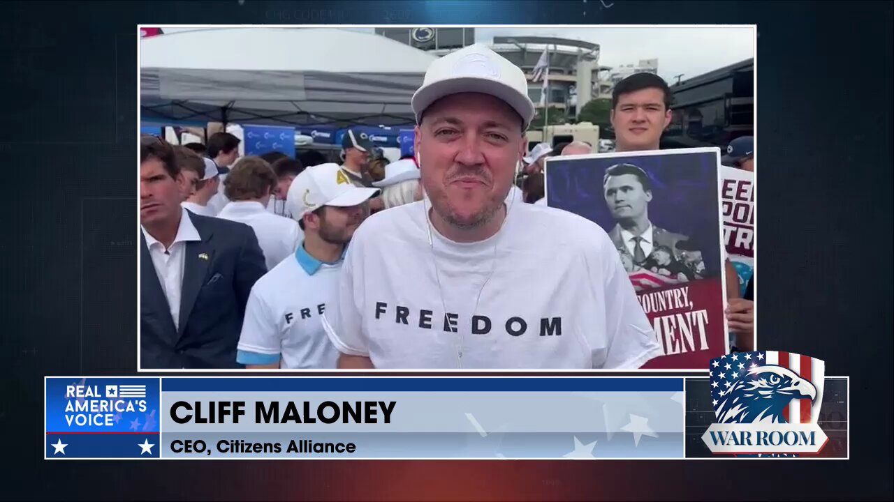 Cliff Maloney Gives Out Charlie Kirk Freedom Shirts Live From The #3 Penn State vs. #6 Oregon Tailgate