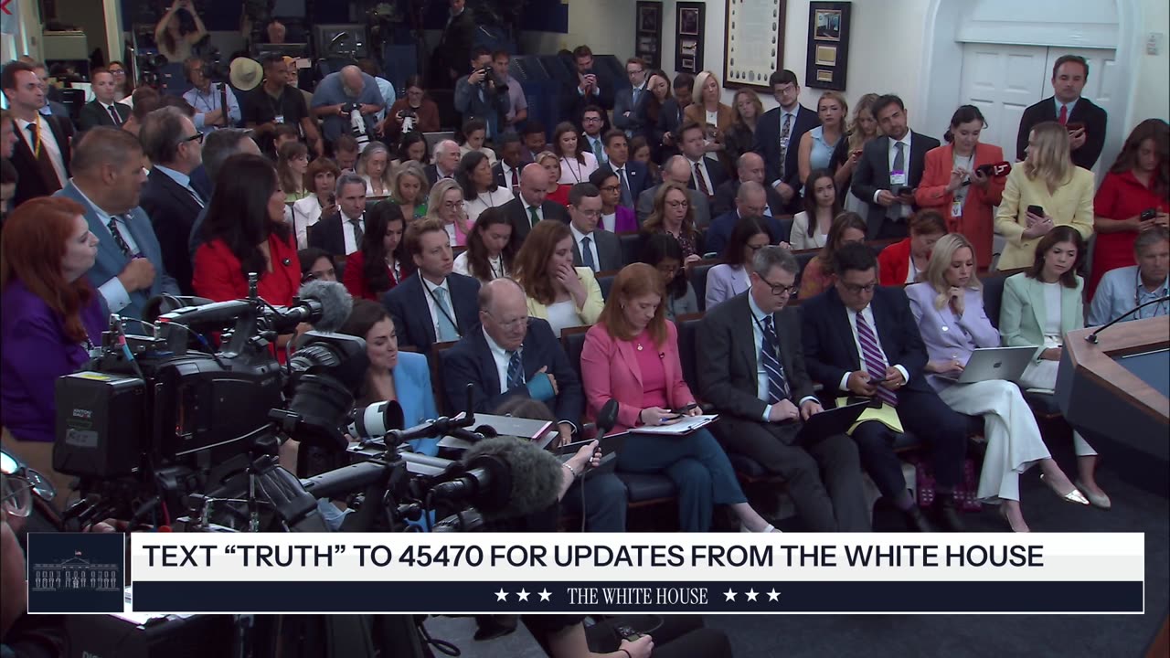 CMS Administrator Dr. Mehmet Oz Briefs Members of the Media, Jun. 2, 2026.
