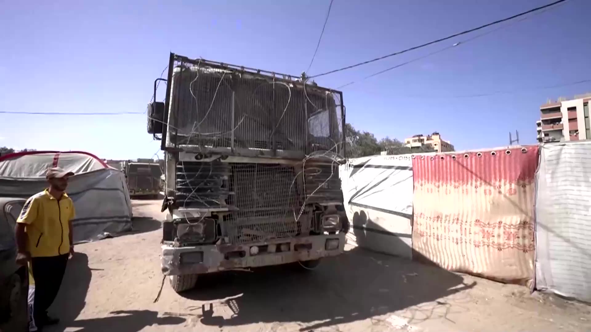 Were ready to move, say aid groups waiting to enter Gaza