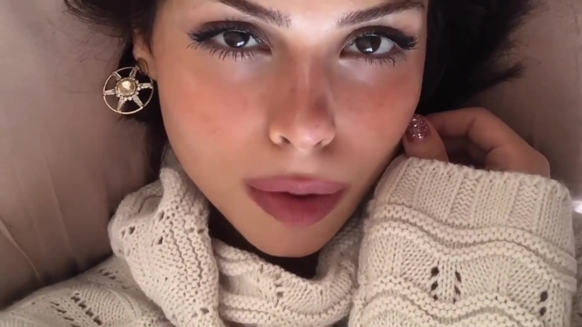 Beautiful Insane Girlfriend Experience Women