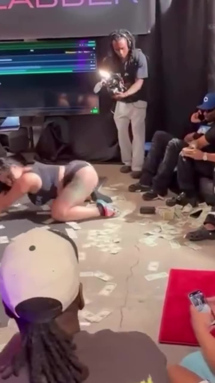 Adrien Broner & DeenTheGreat Host Twerk Contest