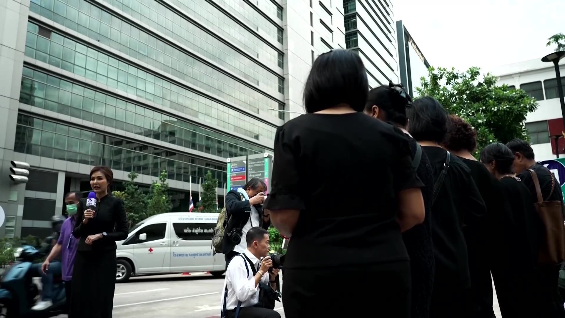 My world stopped: Mourners gather after Thailands Queen Mother dies