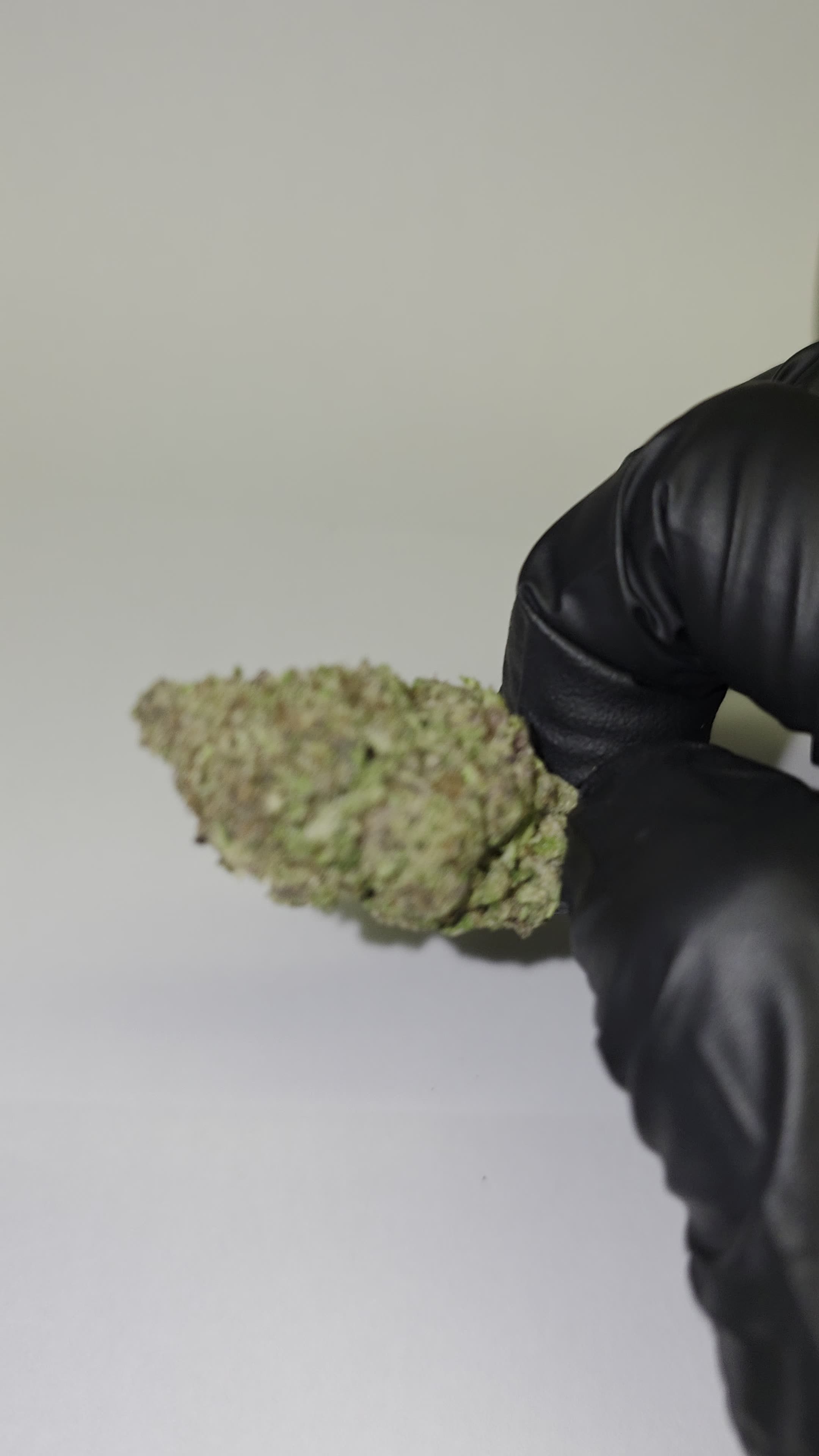 Carbon Fiber THC Flower