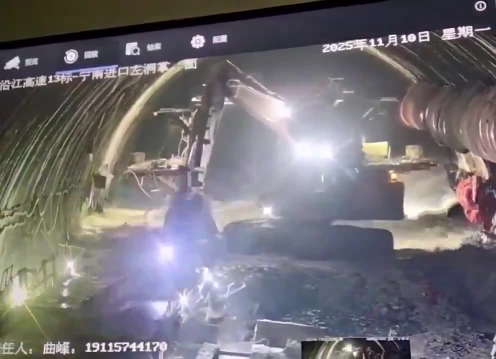 China: A flash flood happened inside the Ningnan Tunnel.