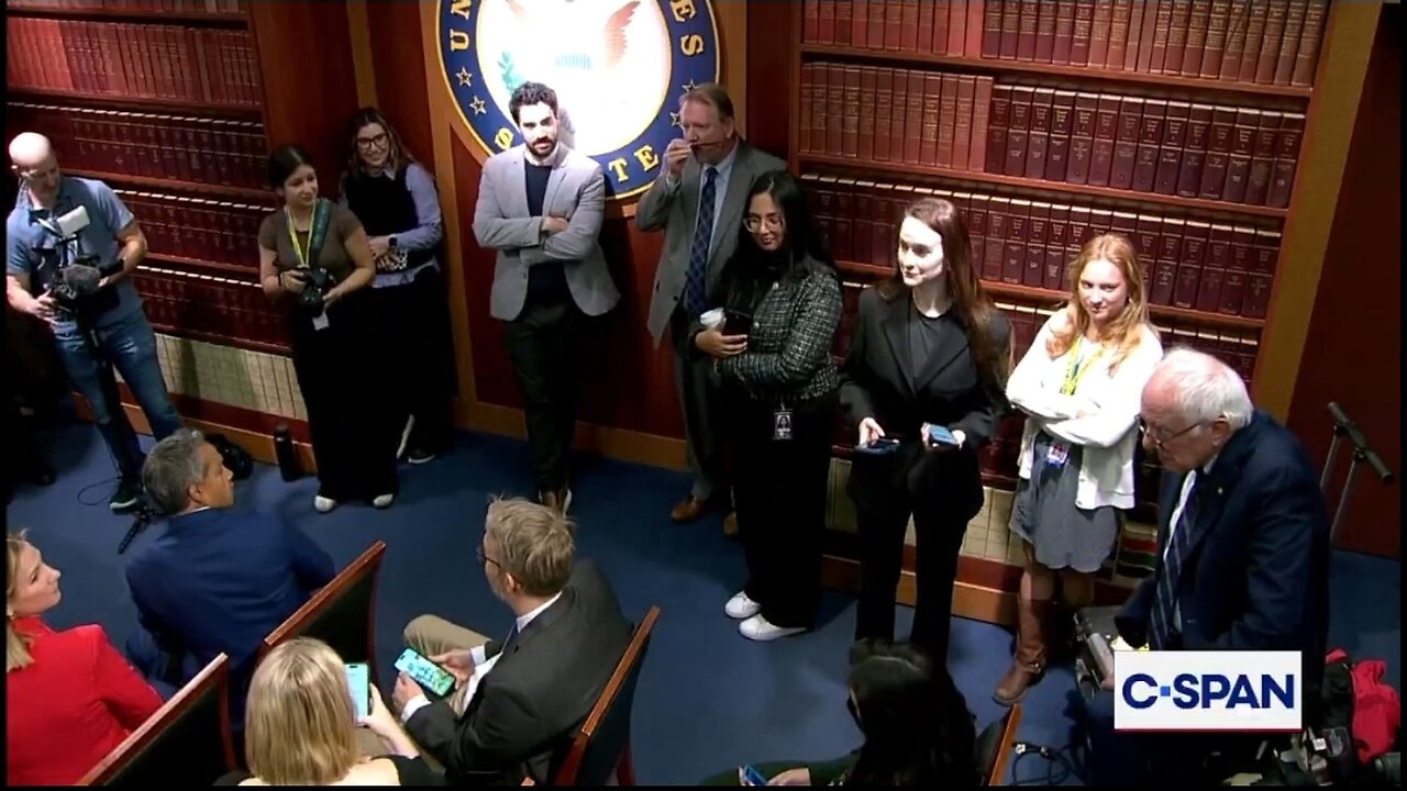 Bernie Sanders HIJACKS Chuck Schumers Press Conference