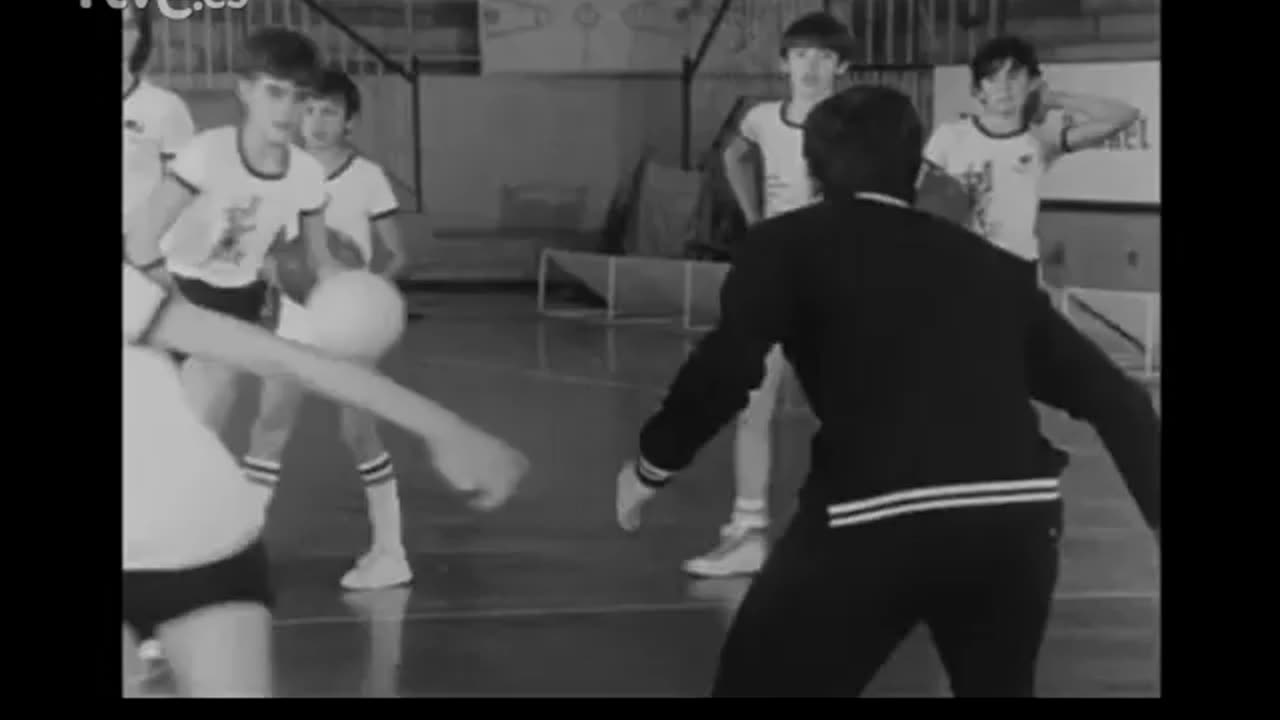 Carmelo Cabrera El Dribling Lecciones con ... Emiliano y Buscató (15 de Febrero, 1975)