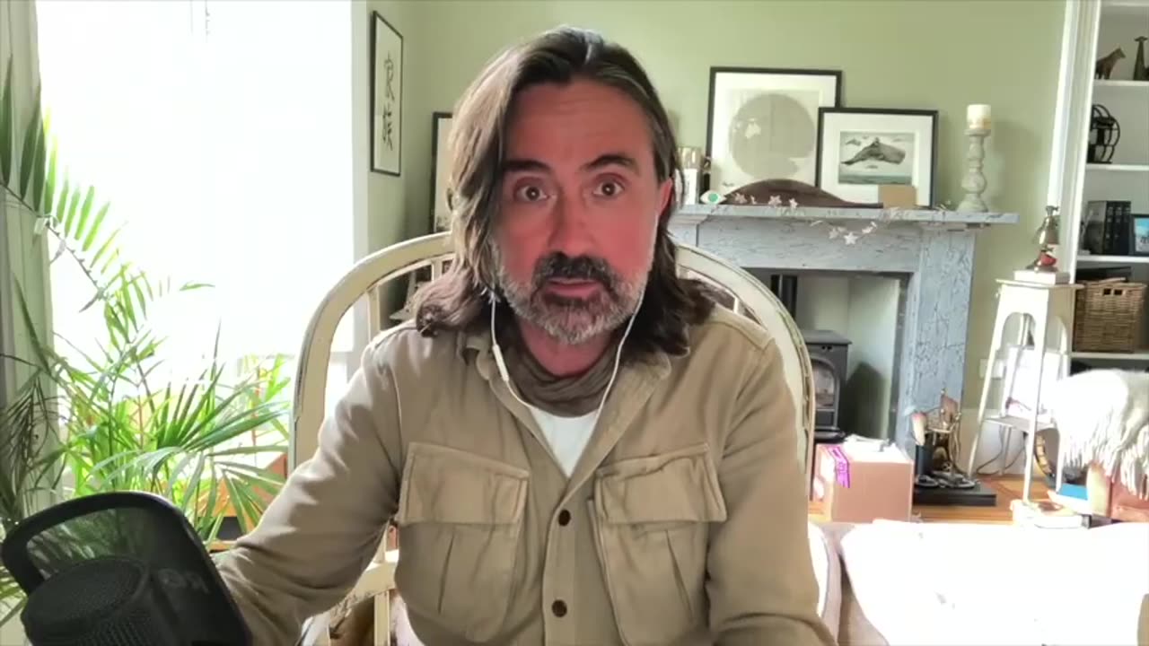 Neil Oliver: SCAMDEMIC, science & the ghost of a FROZEN chicken!