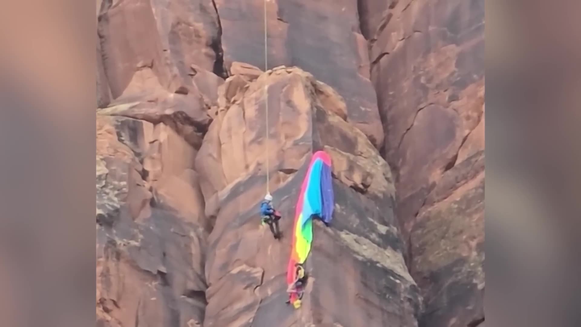 🚁 Helicopters Incredible Rescue of BASE Jumper Dangling From Canyon Wall