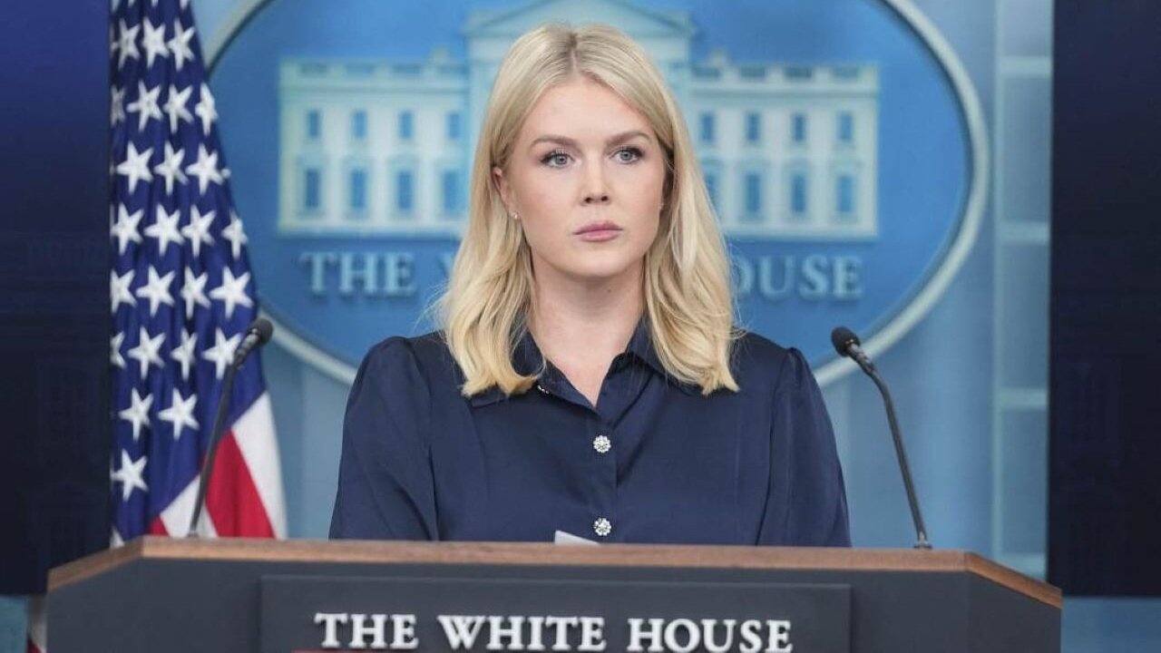 WH Press Tried Pushing Dem Talking Points On Karoline Leavitt About Trumps Renovation (BAD Idea)