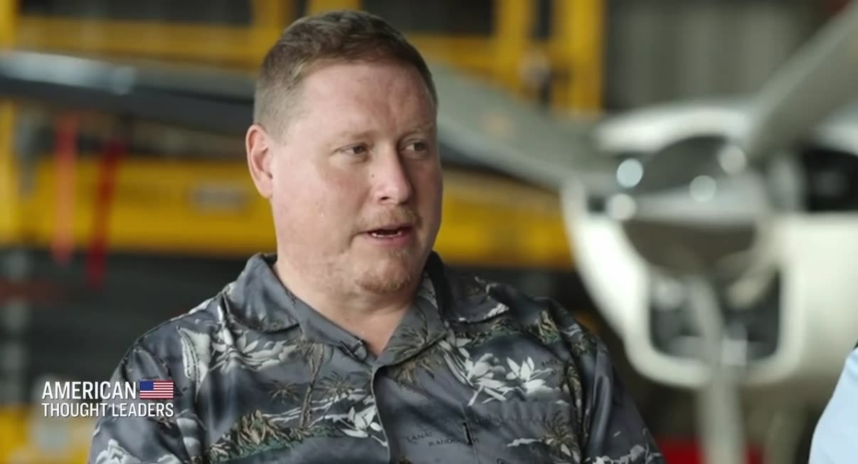 How These Pilots Became a Lifeline for Remote Pacific Islands thumbnail