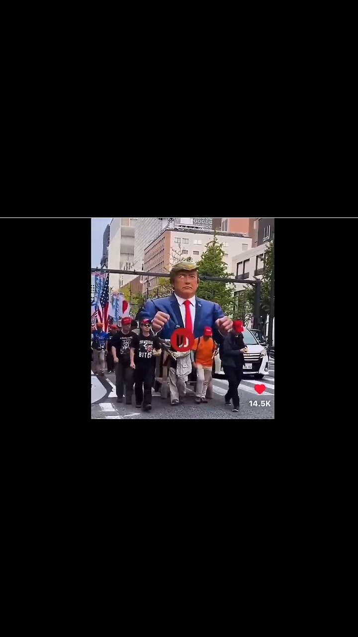 JAPANS TRUMP PARADE! Carrying US FLAGS, and Playing Trumps Speech
