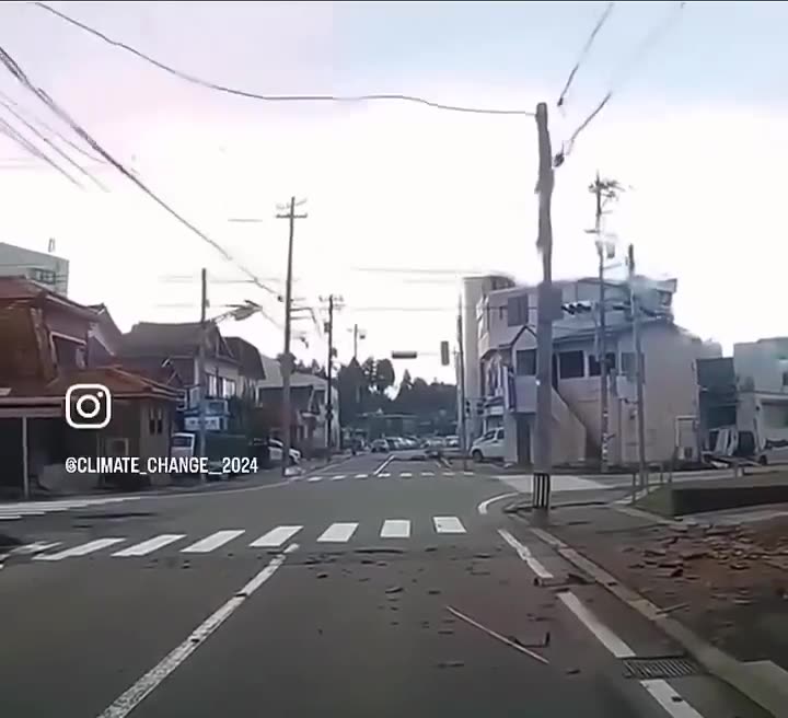 Baba Banaras™ - Developing : A massive magnitude 7.6 earthquake struck off the coast of JAPAN