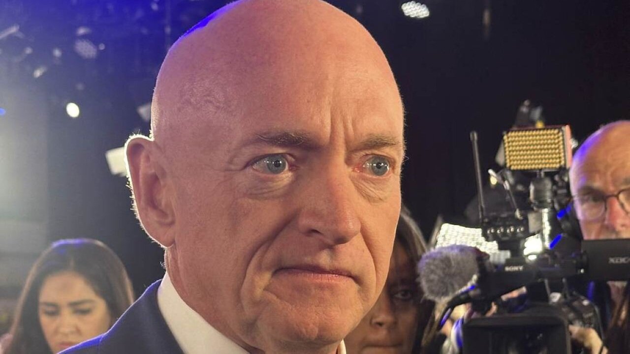 Dem Mark Kelly Backtracks On Illegal Orders… Doesnt Want To Prejudge Drug Boat 2nd Strike Video