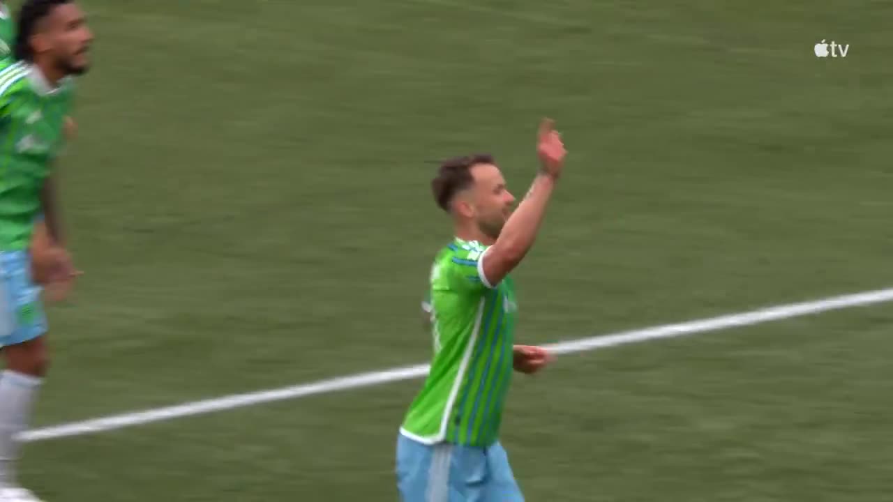 MLS - The Sounders strike first ๐ฅ Albert Rusnรกk puts the Sounders ahead in Portland โผ๏ธ