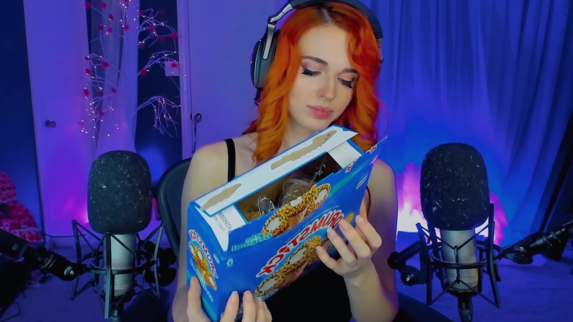 ASMR Sucking on a Popsicle & other Frozen Treats | Amouranth