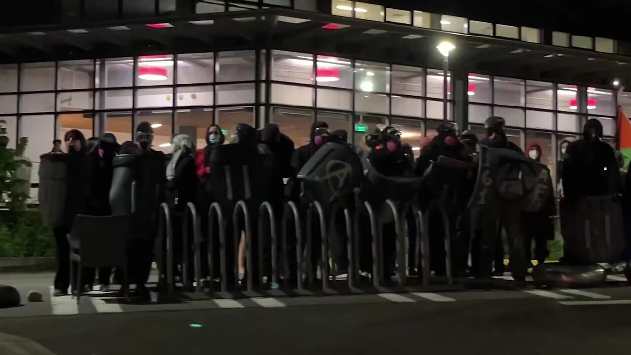 Seattles Antifa group ignite fires and seize control of the UW campus.