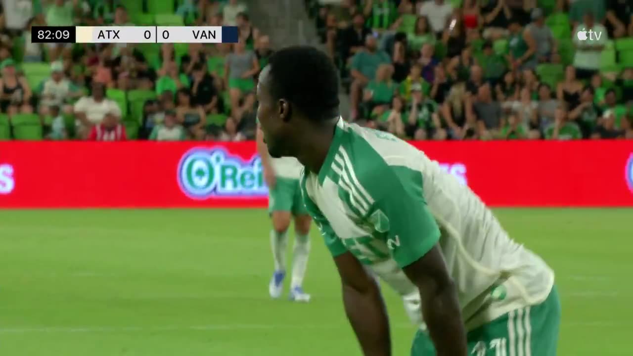 Major League Soccer - Yohei Takaoka is standing on his head ๐คฏ