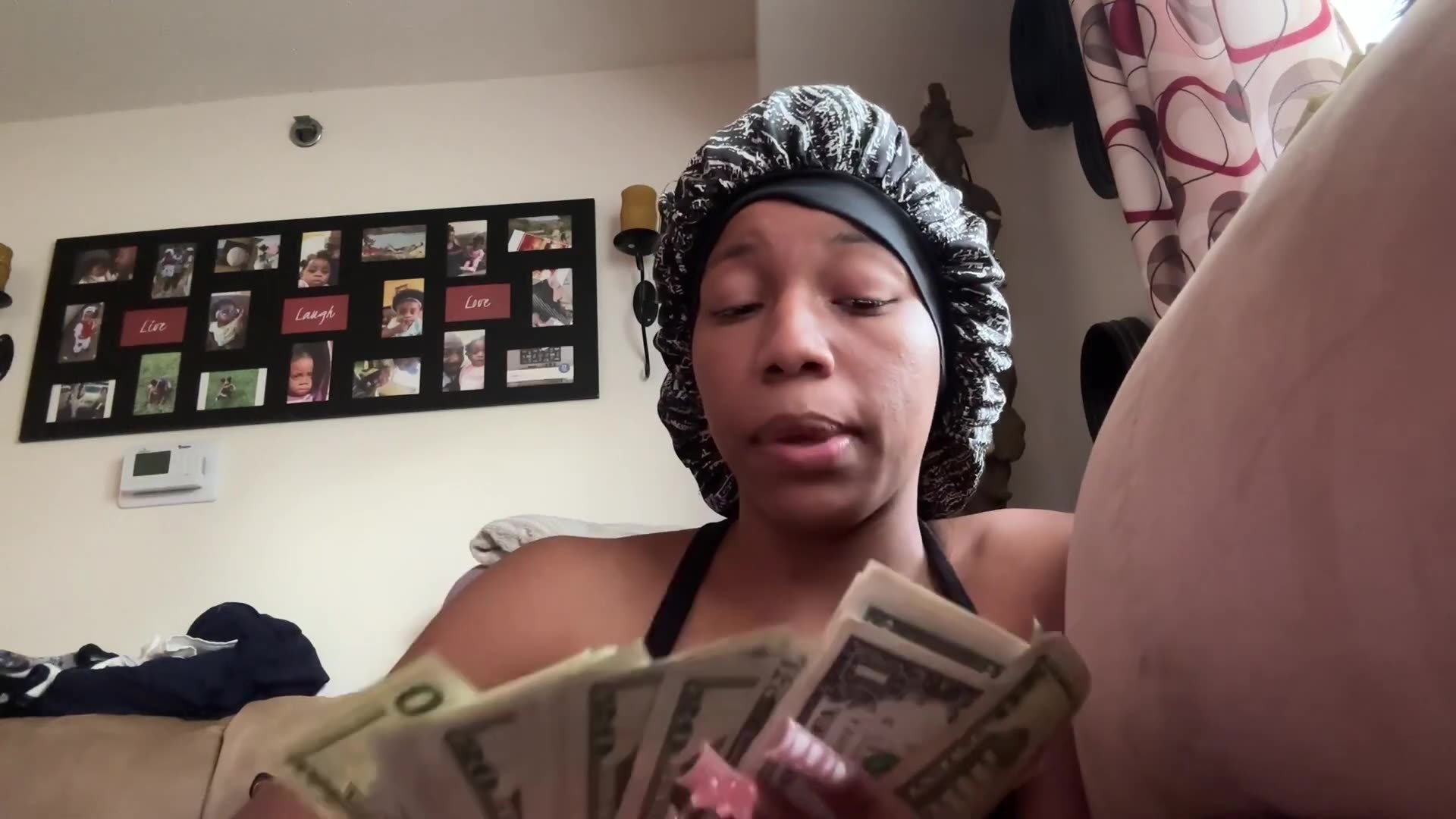 stripper- vlog (3)