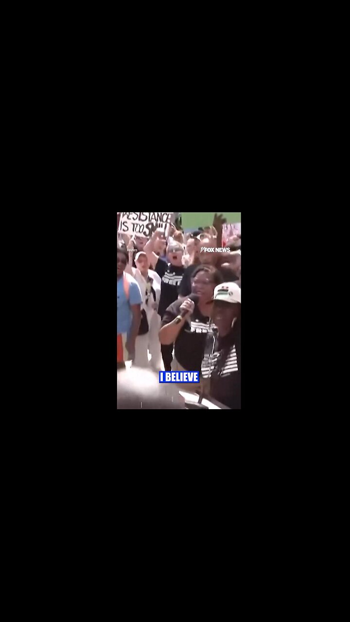 Protestors Against Trumps take over of DC... Chanting, I believe that we will win 🤣 NOT
