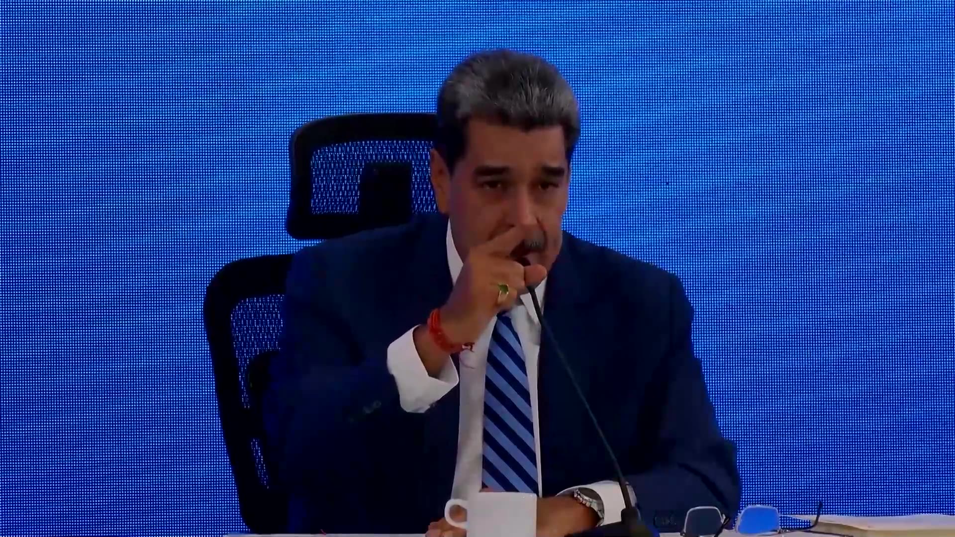 Stop the war, Venezuelas Maduro tells American people