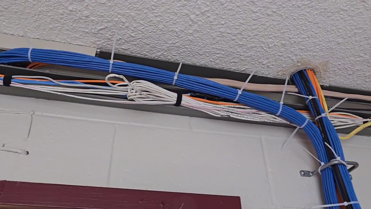 The Blue Wires Are Richs Handiwork.